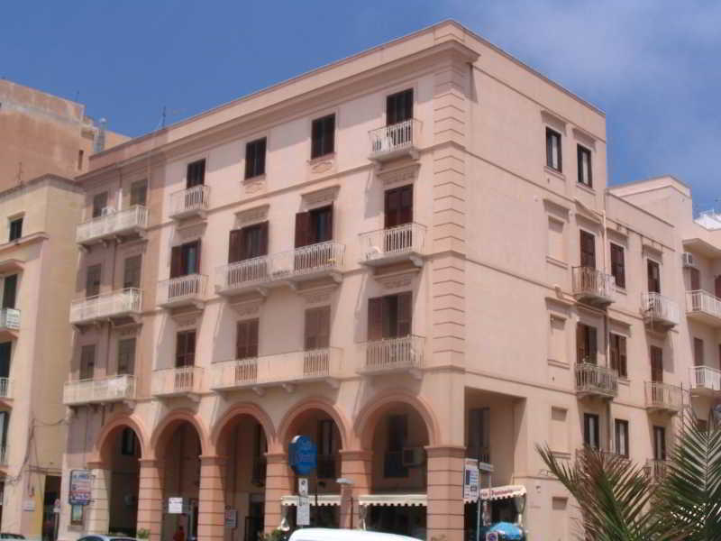 B&B Belveliero - Il Capitano Trapani Exterior photo